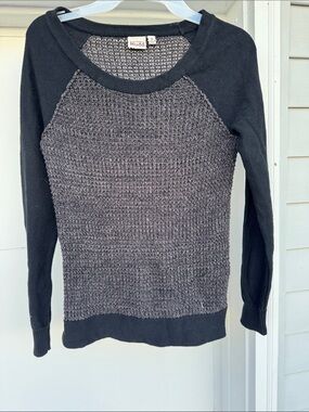 Mudd Two-Tone Black & Charcoal Scoop Neck Sweater
